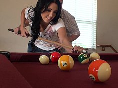 She sucks at pool